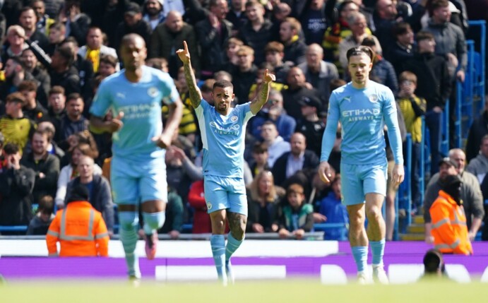 Gabriel Jesus (M) glänzte gegen Watford mit vier Toren.
