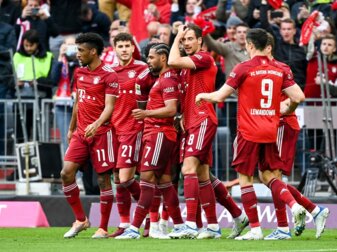 Die Bayern sind durch den Sieg gegen Dortmund vorzeitig Meister. Die Bayern sind durch den Sieg gegen Dortmund vorzeitig Meister.