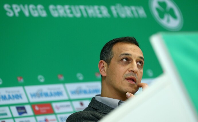Auf den Fürther Sportdirektoren Rachid Azzouzi kommt im Sommer viel Arbeit zu.