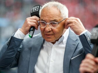 Hat mit Hertha BSC gegen den VfB Stuttgart sein 500. Bundesliga-Spiel als Trainer: Felix Magath im Interview vor Spielbeginn. Hat mit Hertha BSC gegen den VfB Stuttgart sein 500. Bundesliga-Spiel als Trainer: Felix Magath im Interview vor Spielbeginn.