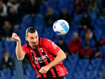 Milan rettet Tabellenführung mit Glück Milan rettet Tabellenführung mit Glück