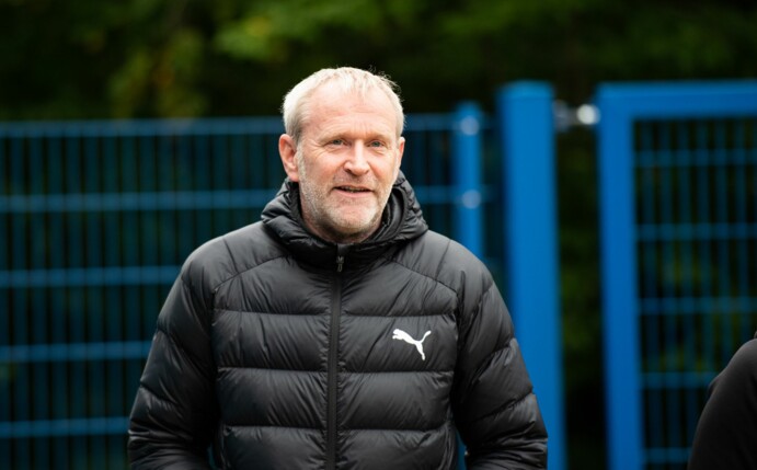 Der Sportchef des Fußball-Zweitligisten Holstein Kiel: Uwe Stöver.