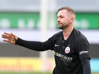 Angreifer Verhoek verlängert in Rostock Angreifer Verhoek verlängert in Rostock