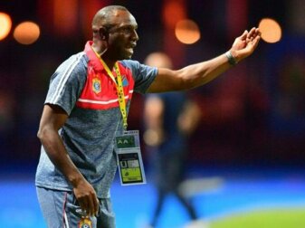 Afrika: Tunesischer Schiri nach CAF-Cup-Spiel geschlagen Afrika: Tunesischer Schiri nach CAF-Cup-Spiel geschlagen