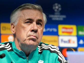 Der Trainer von Real Madrid, Carlo Ancelotti, nimmt an einer Pressekonferenz teil. Der Trainer von Real Madrid, Carlo Ancelotti, nimmt an einer Pressekonferenz teil.