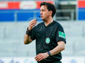 Musste seine Karriere im Sommer 2021 wegen der Altersbeschränkung beenden: Schiedsrichter Manuel Gräfe. Musste seine Karriere im Sommer 2021 wegen der Altersbeschränkung beenden: Schiedsrichter Manuel Gräfe.