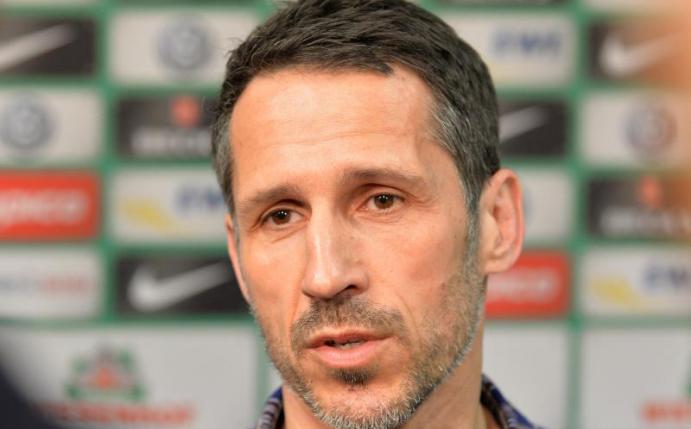 Thomas Eichin will nicht über den Trainer diskutieren. Foto: Carmen Jaspersen