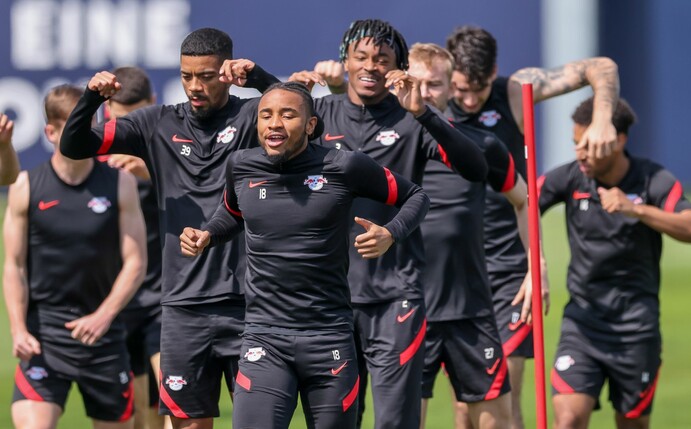 RB Leipzigs Spieler zeigen sich beim Abschlusstraining hoch motiviert und gut gelaunt.