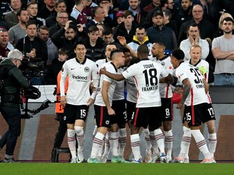 Eintracht Frankfurt darf nach dem Sieg in London vom Europa-League-Finale träumen. Eintracht Frankfurt darf nach dem Sieg in London vom Europa-League-Finale träumen.