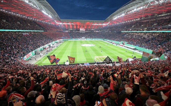 Vor dem DFB-Pokalfinale warnt die Freiburger Polizei vor Internet-Betrug beim Kartenkauf.