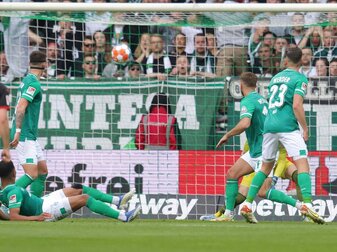 Sechs Tage nach der Gala: Werder stolpert gegen Kiel Sechs Tage nach der Gala: Werder stolpert gegen Kiel