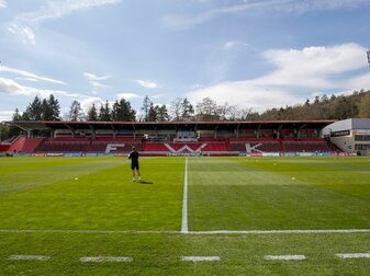 Die Würzburger Kickers sind in die Regionalliga abgestiegen. (Symbolbild) Die Würzburger Kickers sind in die Regionalliga abgestiegen. (Symbolbild)