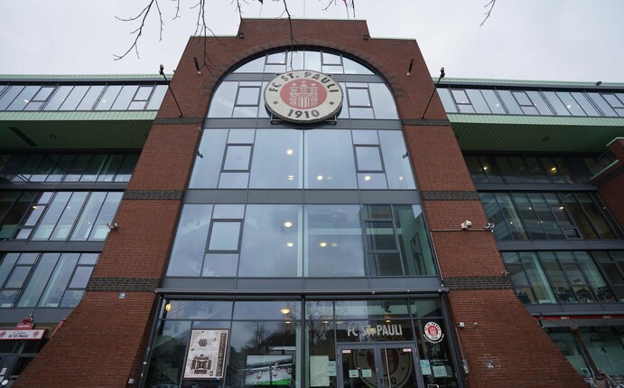 Beim FC St. Pauli gab es weitere positive Corona-Schnelltests.