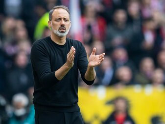 Stuttgarts Trainer Pellegrino Matarazzo will mit dem VfB den Klassenerhalt schaffen. Stuttgarts Trainer Pellegrino Matarazzo will mit dem VfB den Klassenerhalt schaffen.