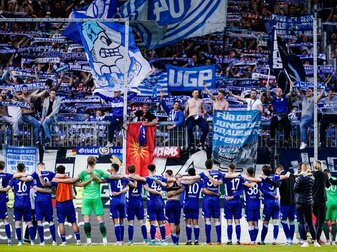 Der FC Schalke 04 hat die besten Chancen in die Bundesliga aufzusteigen.