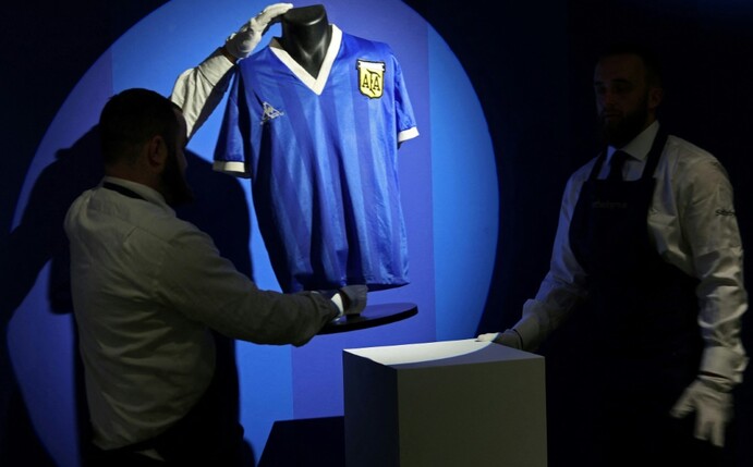 Maradona-Trikot für Weltrekordsumme versteigert