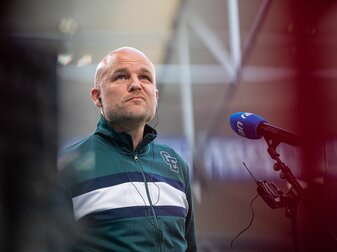 Laut Rouven Schröder, Sportdirektor FC Schalke, will man mit kühlem Kopf in die restlichen Spiele gehen. Laut Rouven Schröder, Sportdirektor FC Schalke, will man mit kühlem Kopf in die restlichen Spiele gehen.