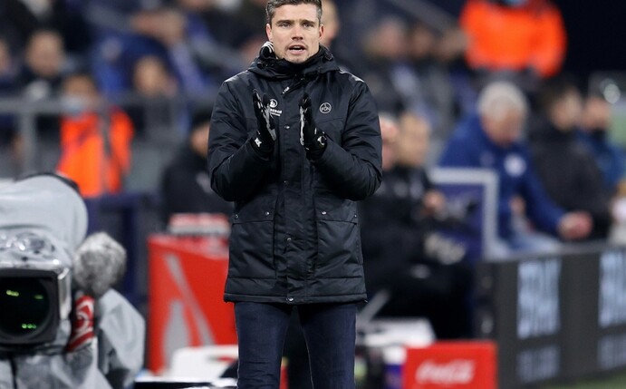 1. FCN: Vertrag mit Trainer Klauß verlängert
