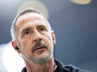 Gladbachs Trainer Adi Hütter trifft mit seinem Team auf seinen alten Arbeitgeber Eintracht Frankfurt. Gladbachs Trainer Adi Hütter trifft mit seinem Team auf seinen alten Arbeitgeber Eintracht Frankfurt.