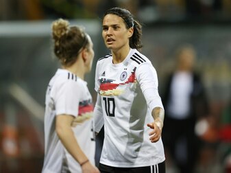 Kreuzbandriss: Marozsan fehlt DFB-Frauen bei der EM Kreuzbandriss: Marozsan fehlt DFB-Frauen bei der EM