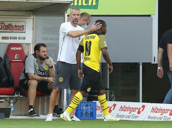 Roses Plädoyer für Moukoko: "Der ist 17" Roses Plädoyer für Moukoko: "Der ist 17"