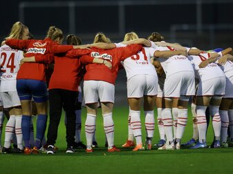 Frauenfußball: 1. FC Köln holt US-Amerikanerin Daughetee Frauenfußball: 1. FC Köln holt US-Amerikanerin Daughetee