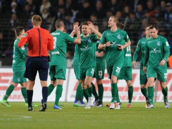 Meißners später Treffer beschert Duisburg einen Punkt (Quelle: FIRO/SID) Meißners später Treffer beschert Duisburg einen Punkt (Quelle: FIRO/SID)