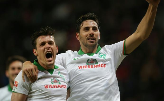 Pizarros Dreierpack beschert Bremen den Auswärtserfolg (Quelle: FIRO/SID-IMAGES)