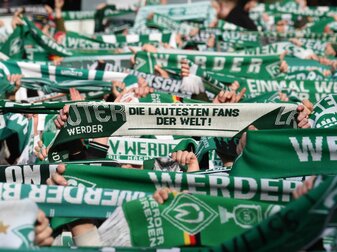 Die Werder-Fans hoffen auf den Aufstieg.