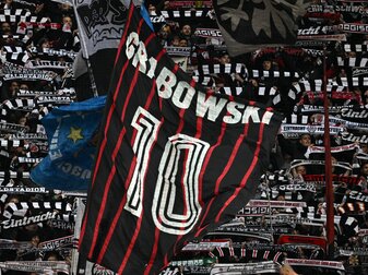 Für die Eintracht-Fans ist Jürgen Grabowski eine Club-Ikone. Für die Eintracht-Fans ist Jürgen Grabowski eine Club-Ikone.