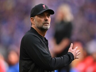 Titelkampf in England: Klopp schimpft über Kalender Titelkampf in England: Klopp schimpft über Kalender