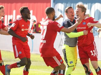 Der HSV darf noch vom Aufstieg träumen. Der HSV darf noch vom Aufstieg träumen.