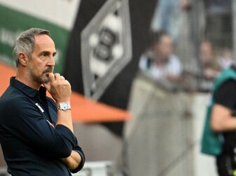 Borussia Mönchengladbach und Trainer Adi Hütter trennen sich nach nur einer Saison einvernehmlich. Borussia Mönchengladbach und Trainer Adi Hütter trennen sich nach nur einer Saison einvernehmlich.