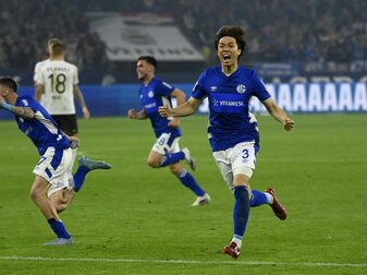 Aufstiegsparty: Schalke feiert seine "geilen Jungs" Aufstiegsparty: Schalke feiert seine "geilen Jungs"