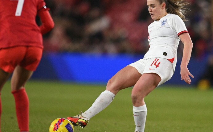 FC Bayern holt englische Nationalspielerin Stanway
