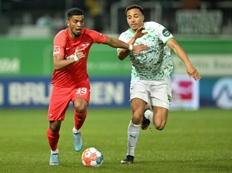 Union holt Leweling aus Fürth Union holt Leweling aus Fürth