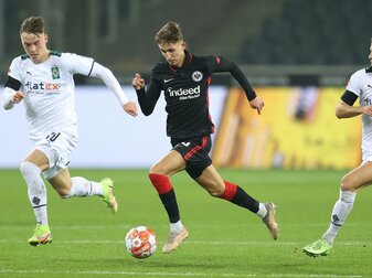 Frankfurt beginnt mit Lindström Frankfurt beginnt mit Lindström