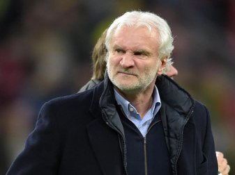 Rudi Völler sah am Mittwochabend eine 1:4-Heimpleite gegen Bremen. Foto: Federico Gambarini Rudi Völler sah am Mittwochabend eine 1:4-Heimpleite gegen Bremen. Foto: Federico Gambarini