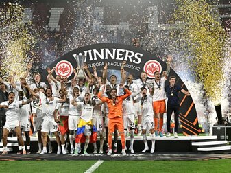 "Werbung für die Bundesliga": DFL-Chefin Hopfen gratuliert Frankfurt "Werbung für die Bundesliga": DFL-Chefin Hopfen gratuliert Frankfurt