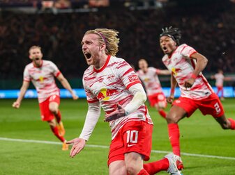 Leipzigs Spieler Emil Forsberg jubelt nach einem Tor. Leipzigs Spieler Emil Forsberg jubelt nach einem Tor.