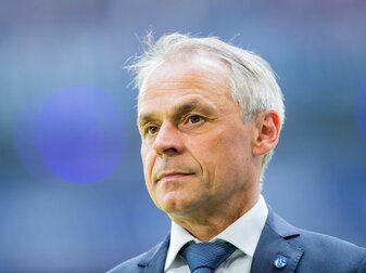 Der frühere Nationalspieler und Weltmeister von 1990: Olaf Thon. Der frühere Nationalspieler und Weltmeister von 1990: Olaf Thon.