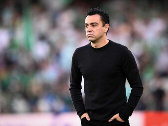 Barcelonas Trainer, Xavi, bestätigt das Interesse an Bayerns Robert Lewandowski. Barcelonas Trainer, Xavi, bestätigt das Interesse an Bayerns Robert Lewandowski.