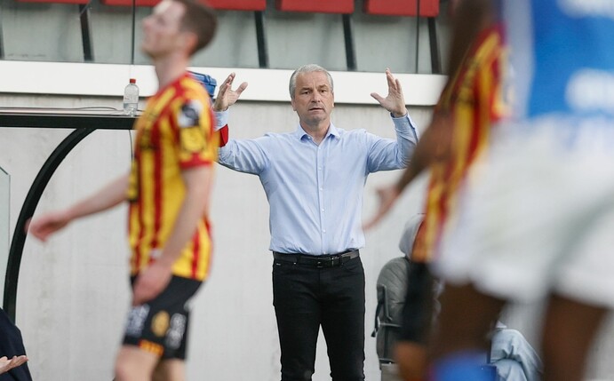 Ist nicht mehr Trainer von RC Genk: Bernd Storck.