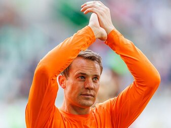 FC Bayern: Vertrag mit Neuer bis 2024 verlängert