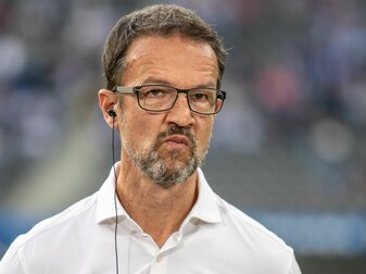 Für Hertha-Geschäftsführer Fredi Bobic geht nach dem Klassenerhalt die wirkliche Arbeit los. Für Hertha-Geschäftsführer Fredi Bobic geht nach dem Klassenerhalt die wirkliche Arbeit los.