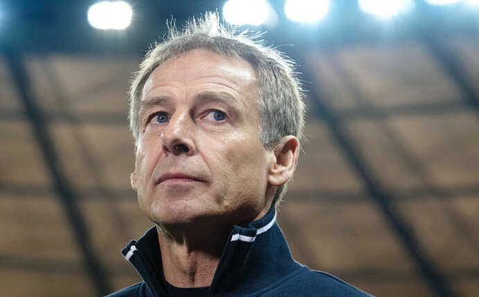 Für den ehemaligen Bundestrainer Jürgen Klinsmann ist die Premier League dynamischer als die Bundesliga.