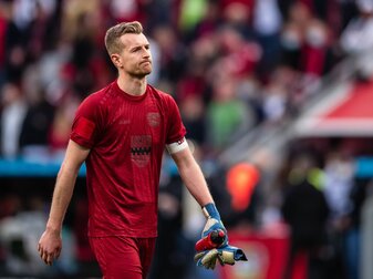 Lukas Hradecky träumt von einem Titel bei Bayer Leverkusen. Lukas Hradecky träumt von einem Titel bei Bayer Leverkusen.