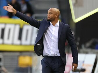 Vincent Kompany trainiert seit 2020 den RSC Anderlecht. Vincent Kompany trainiert seit 2020 den RSC Anderlecht.