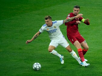 Real-Profi Toni Kroos (l) bekam von der «L'Equipe» eine schlechte Bewertung. Real-Profi Toni Kroos (l) bekam von der «L'Equipe» eine schlechte Bewertung.