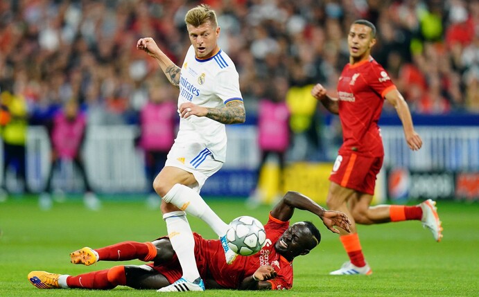 Toni Kroos war nach dem Finale gegen Liverpool auf die Fragen eines Reporters nicht gut zu sprechen.
